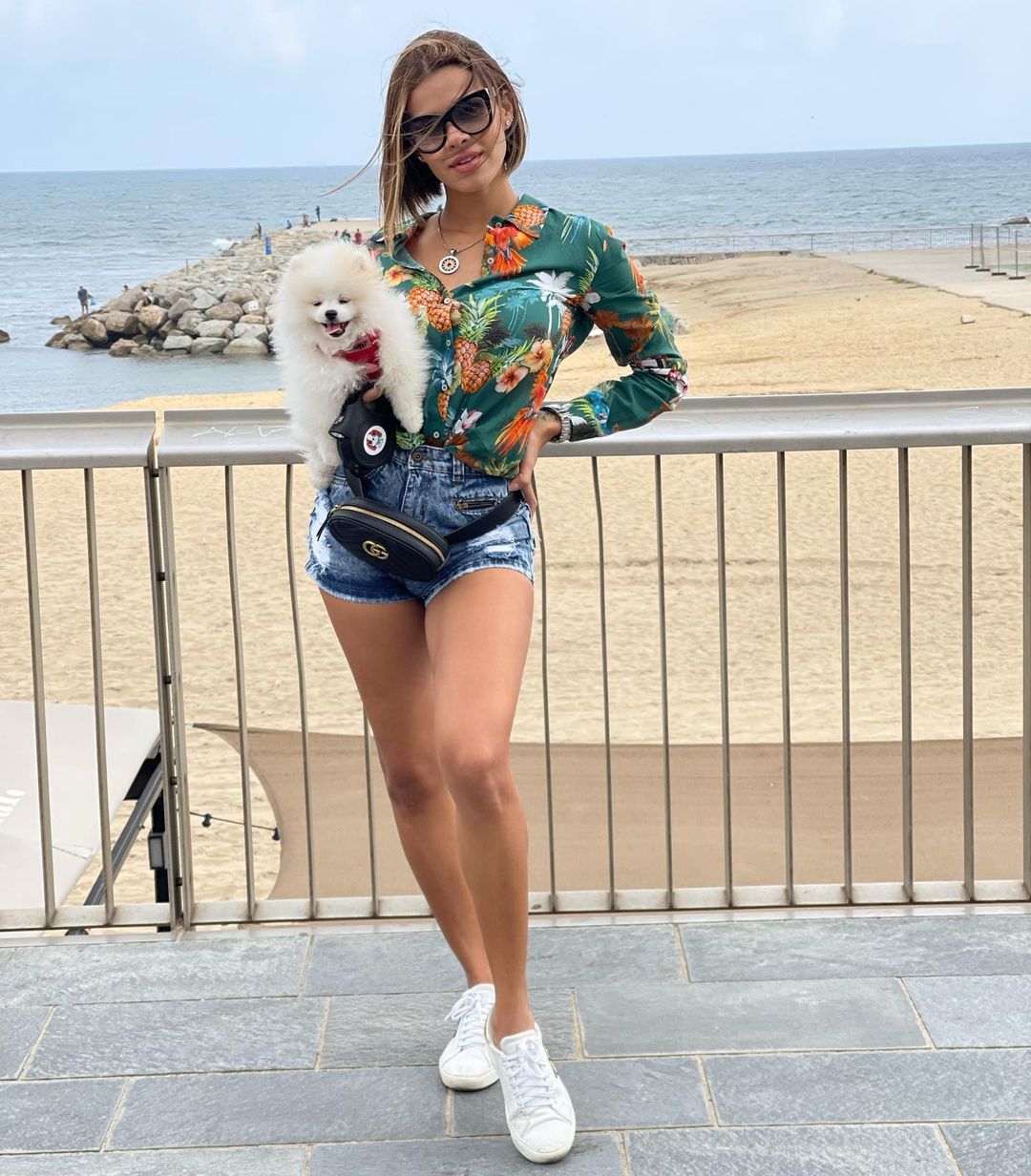 Luana Sandien with a Pet dog