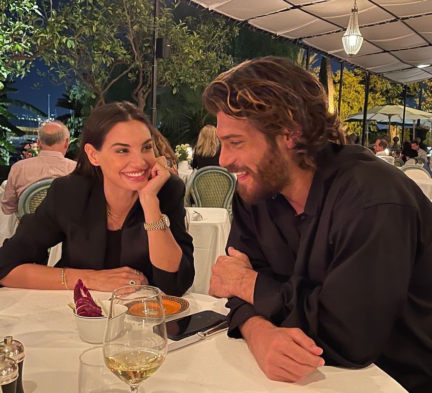 Can Yaman dining with the actress FRANCESCA