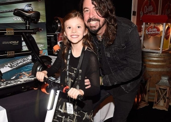 Harper Willow Grohl with her father, Dave Grohl