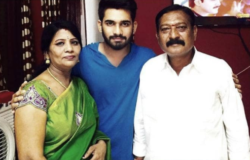 Akhil Sarthak with his parents 